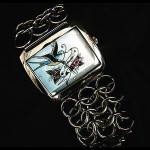 Super cute & fun Ed Hardy sparrow chain link watch